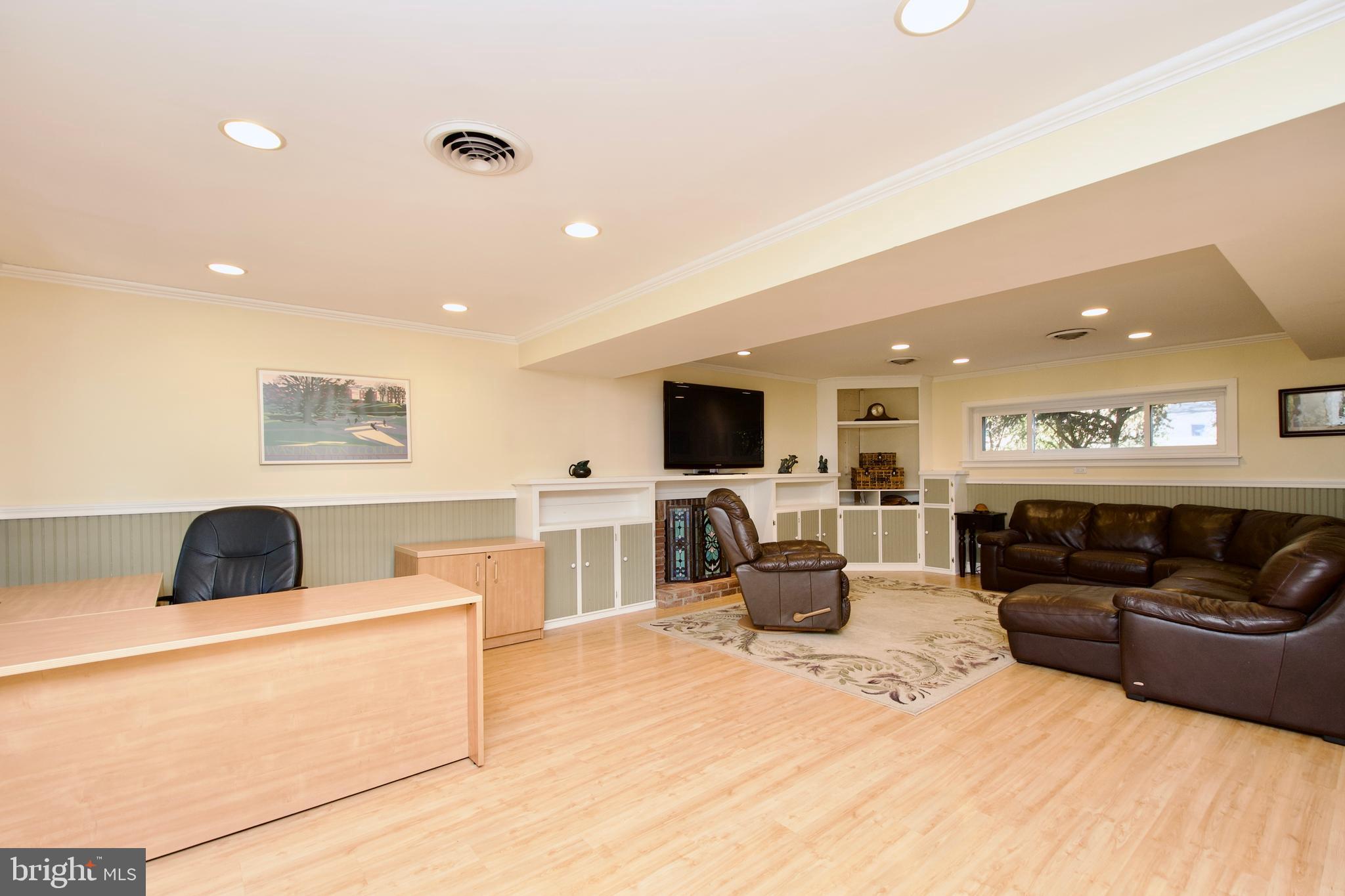 FALLS HILL - Residential