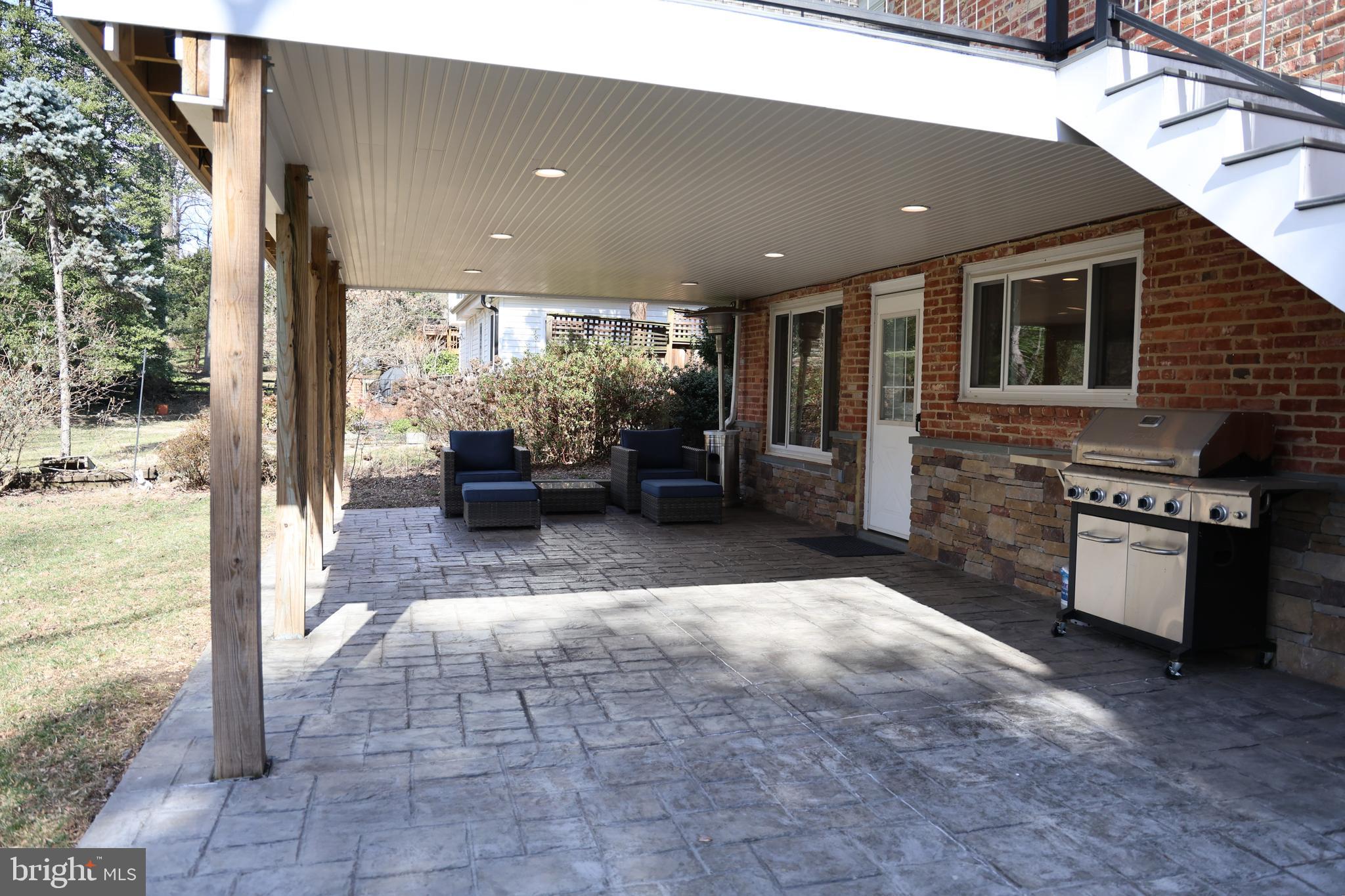 FALLS HILL - Residential
