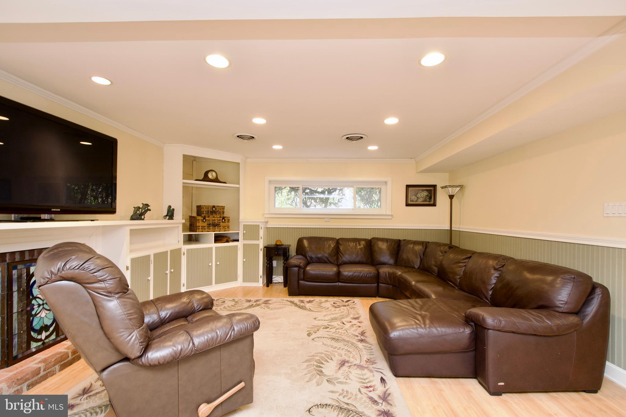 FALLS HILL - Residential