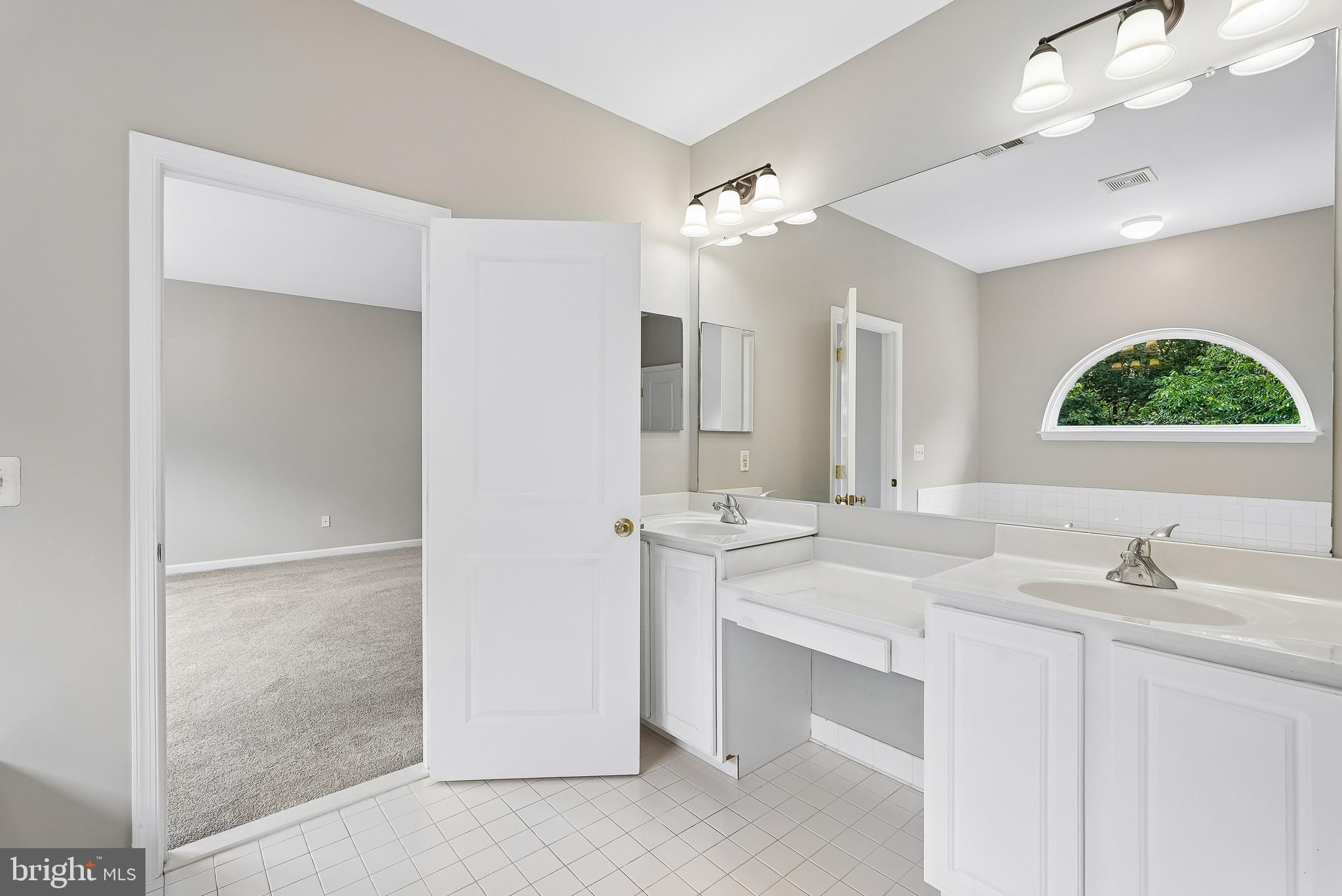 VICTORY LAKES - Residential