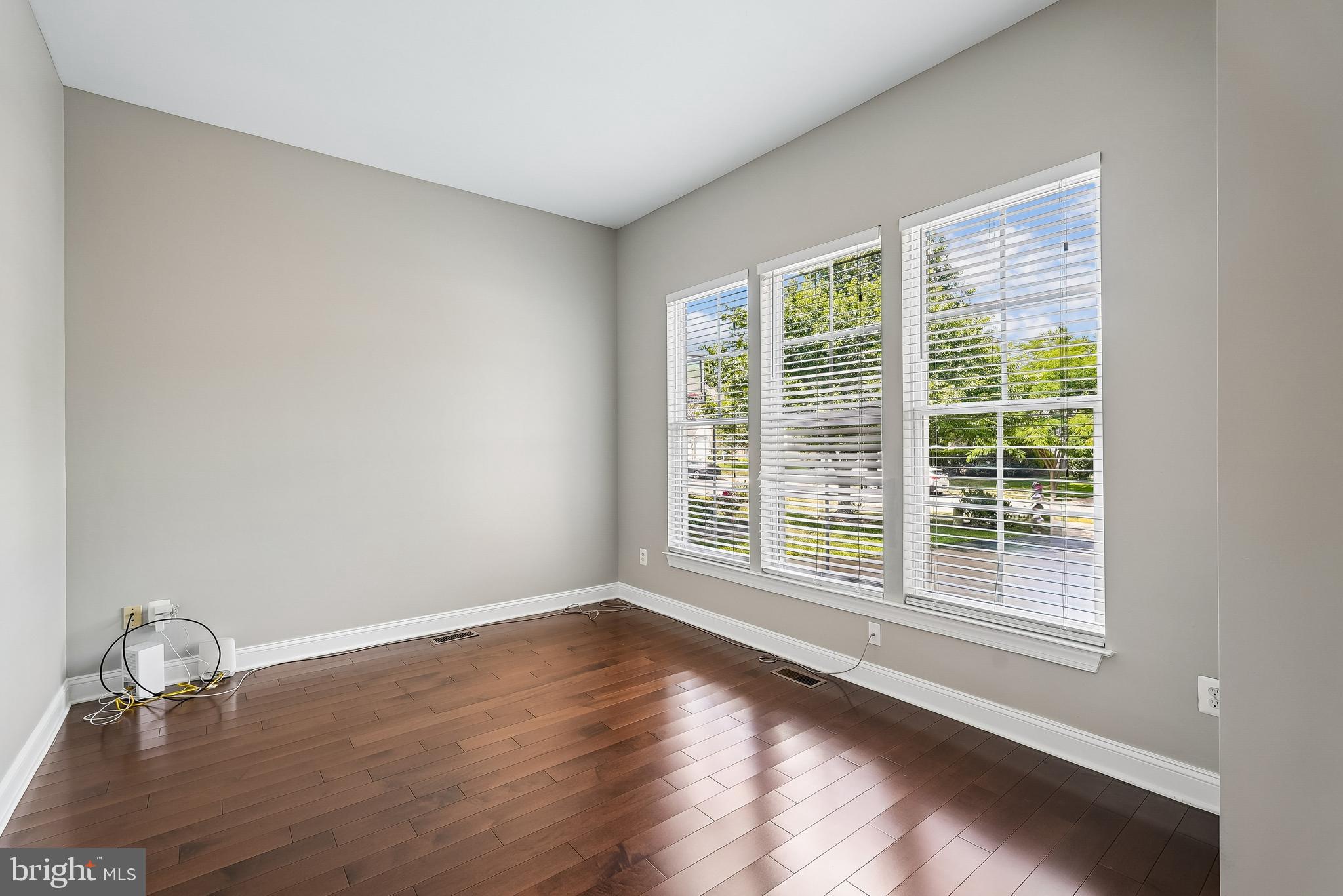 VICTORY LAKES - Residential