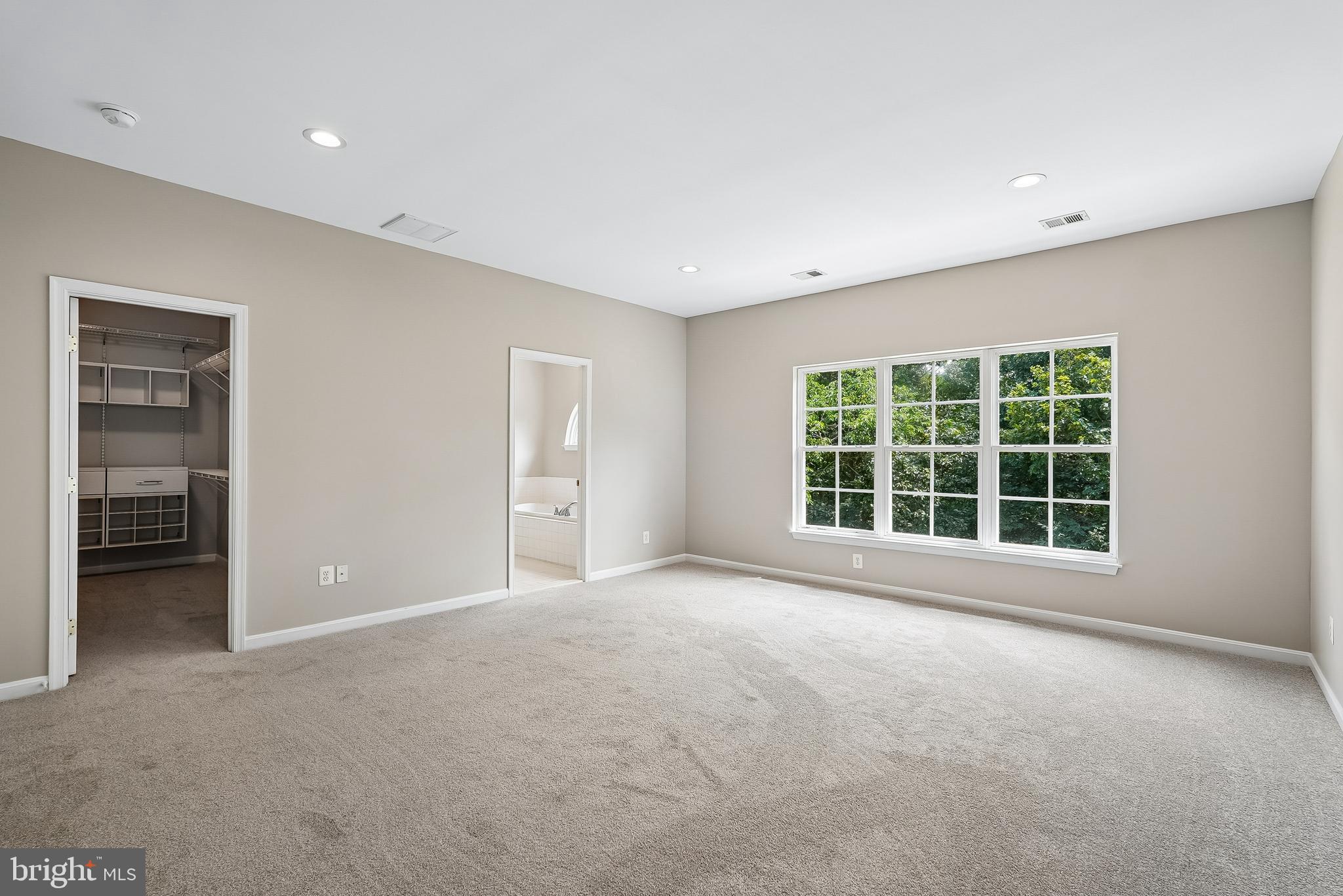 VICTORY LAKES - Residential