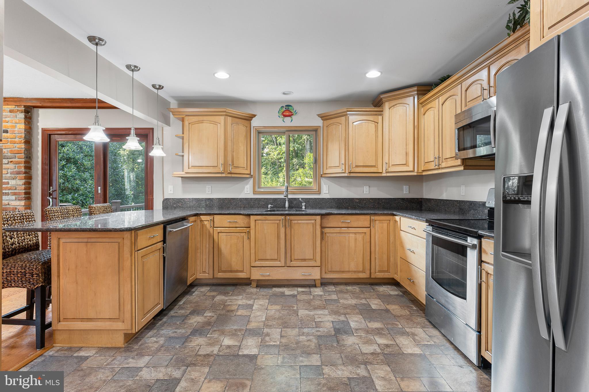 ASHWOOD MANOR - Residential