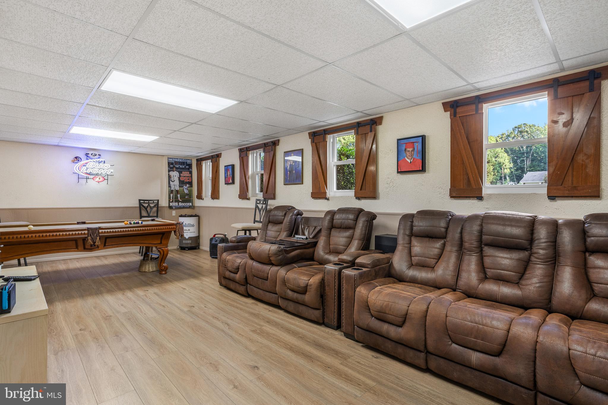 ASHWOOD MANOR - Residential