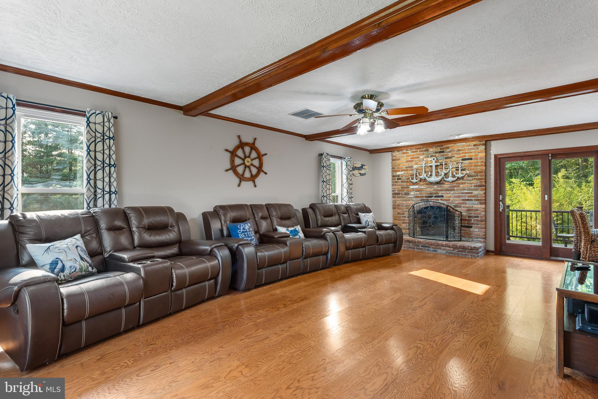 ASHWOOD MANOR - Residential