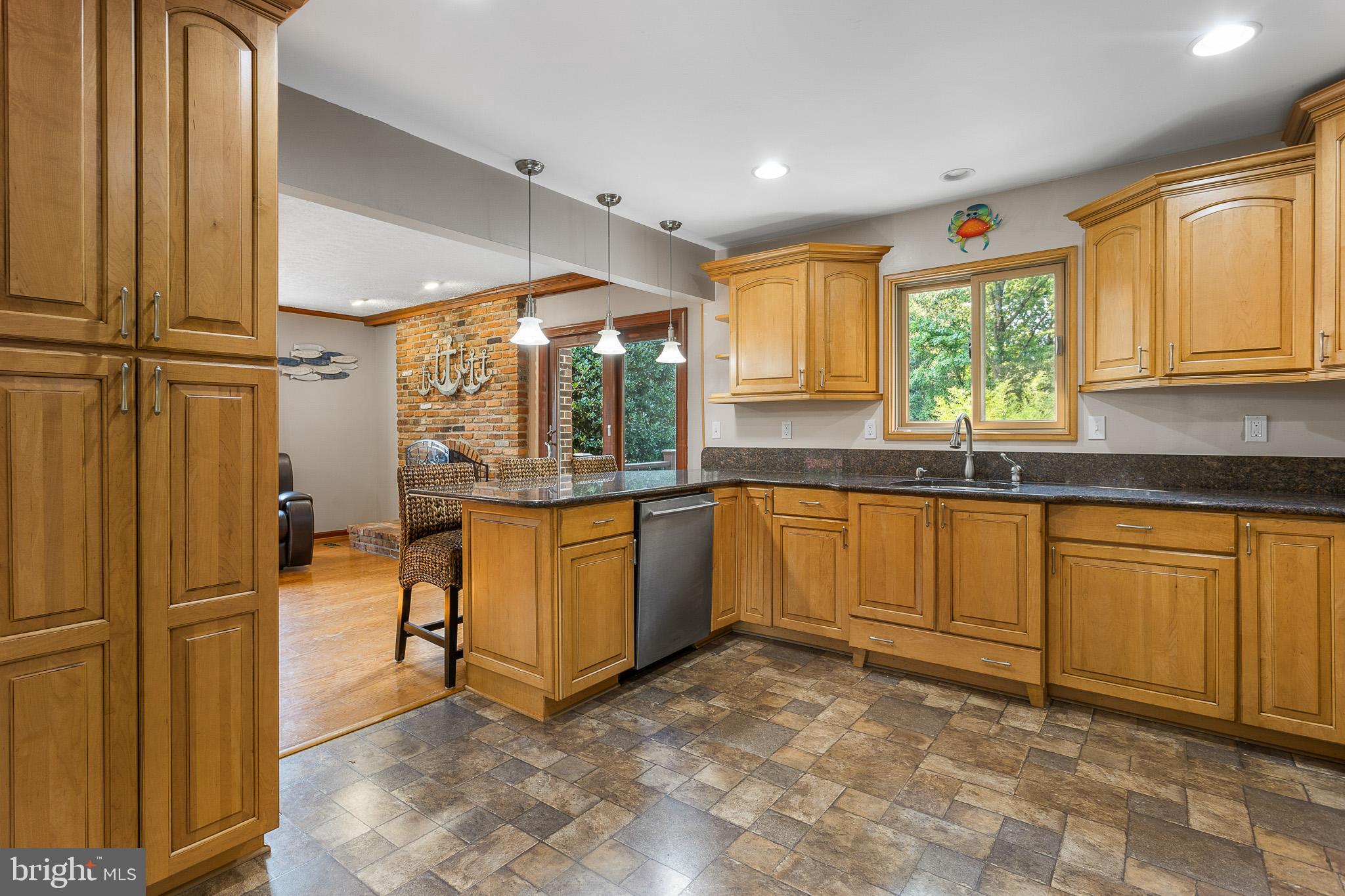 ASHWOOD MANOR - Residential