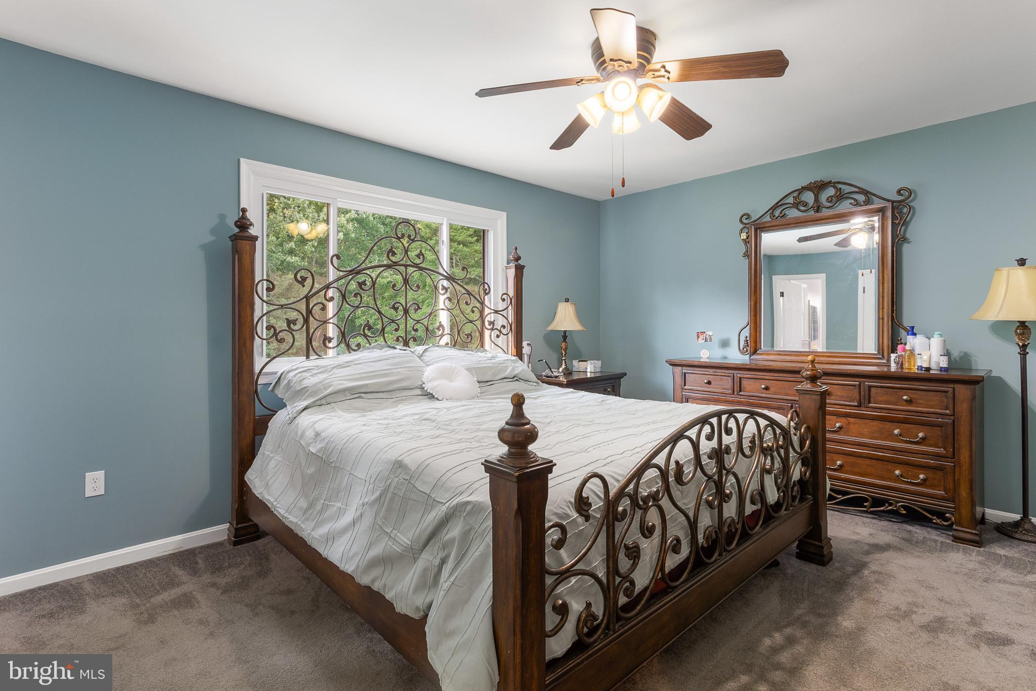ASHWOOD MANOR - Residential