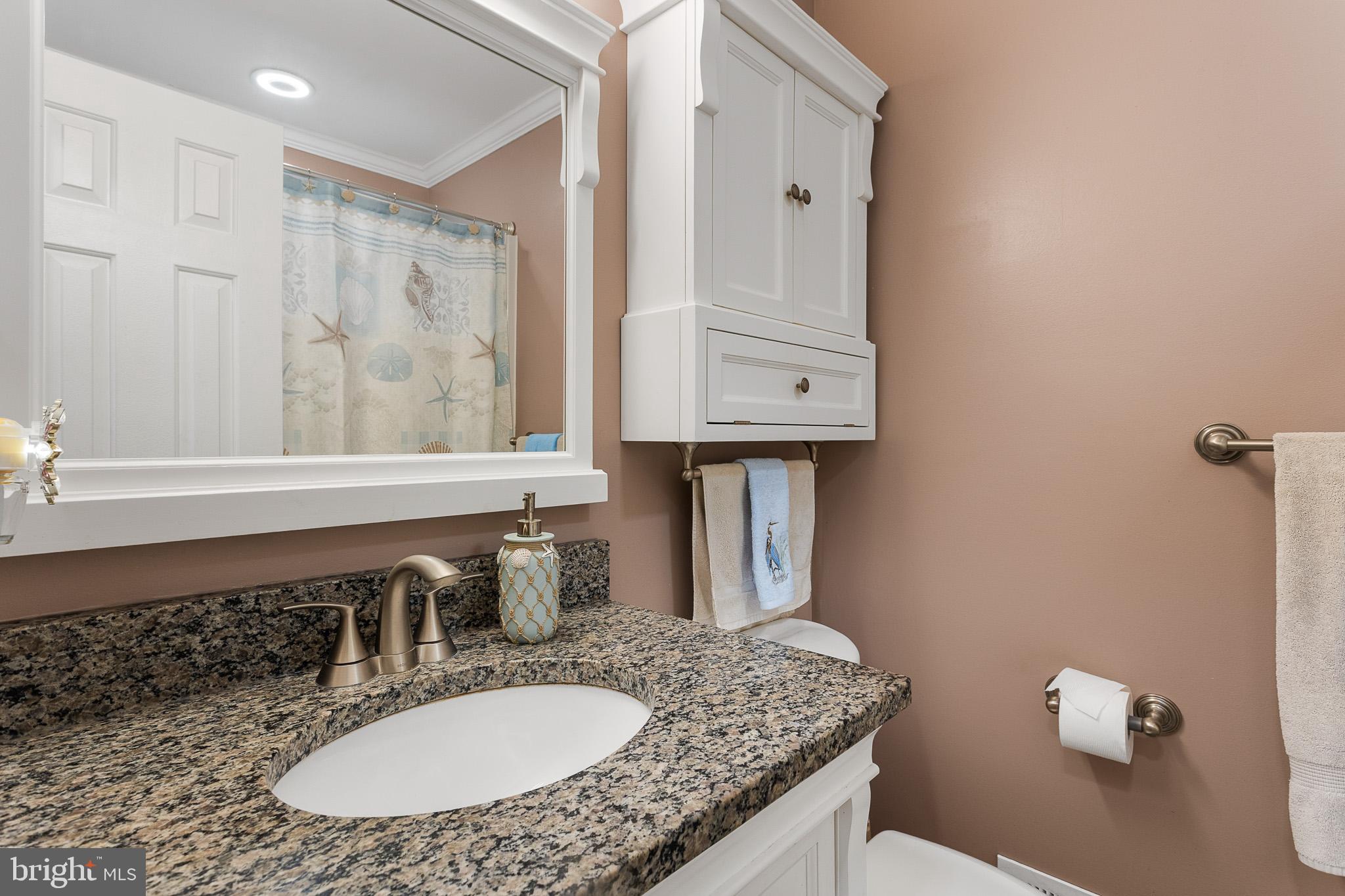 ASHWOOD MANOR - Residential
