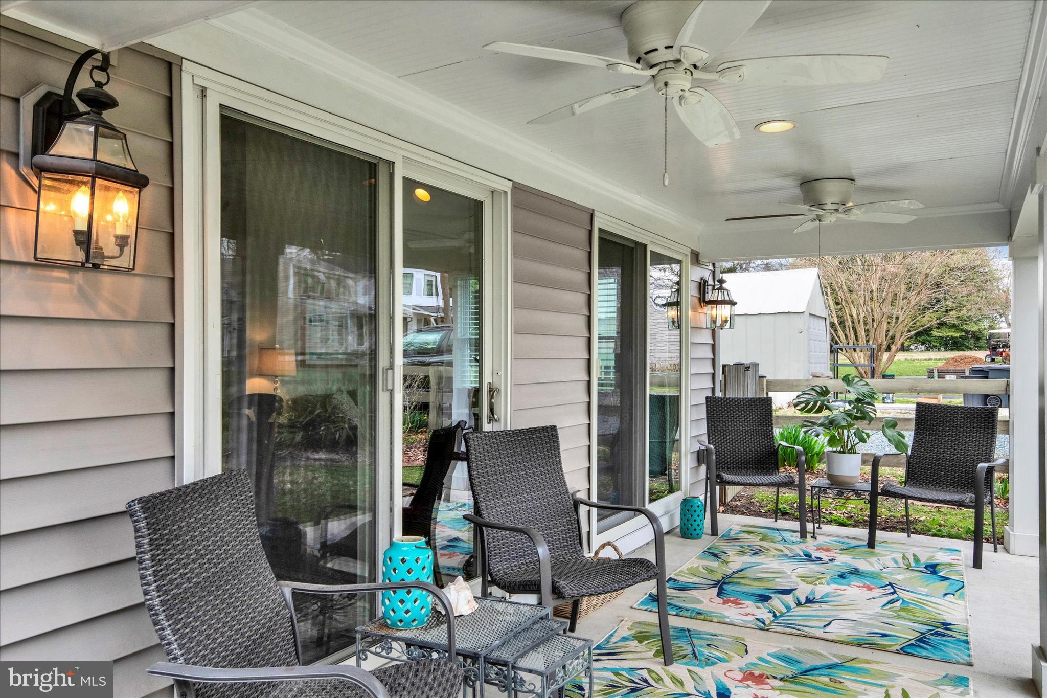 BULL NECK - Residential Lease