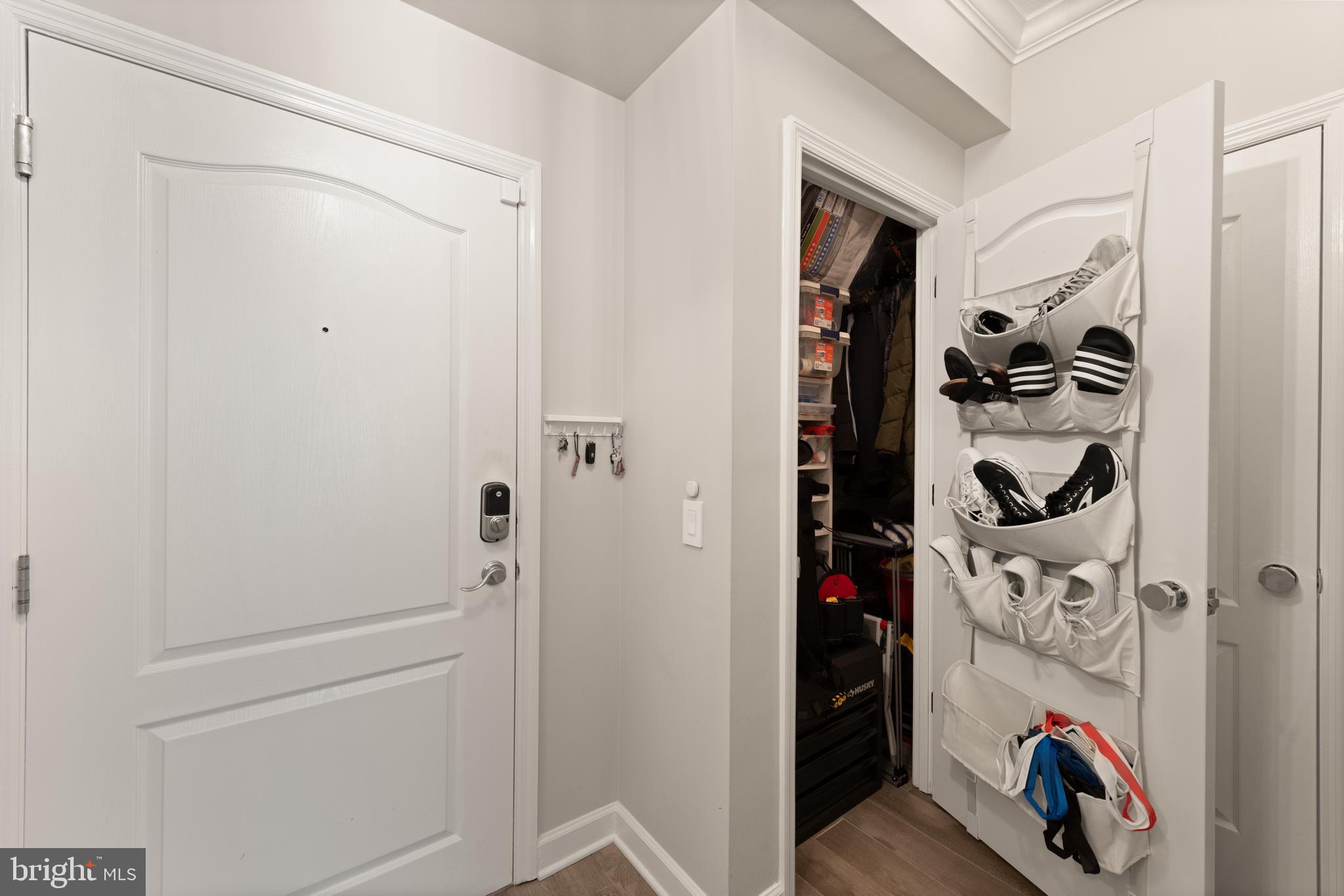 LOGAN CIRCLE - Residential