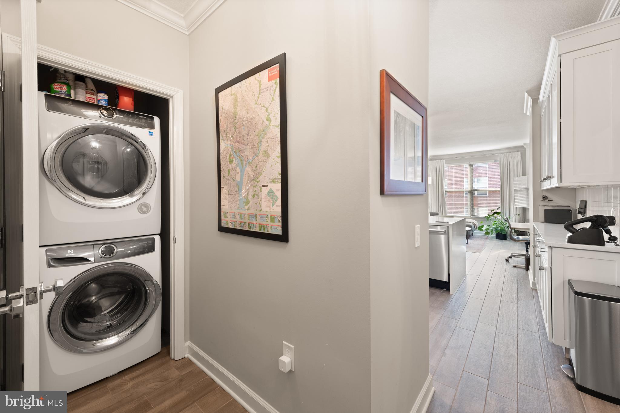 LOGAN CIRCLE - Residential