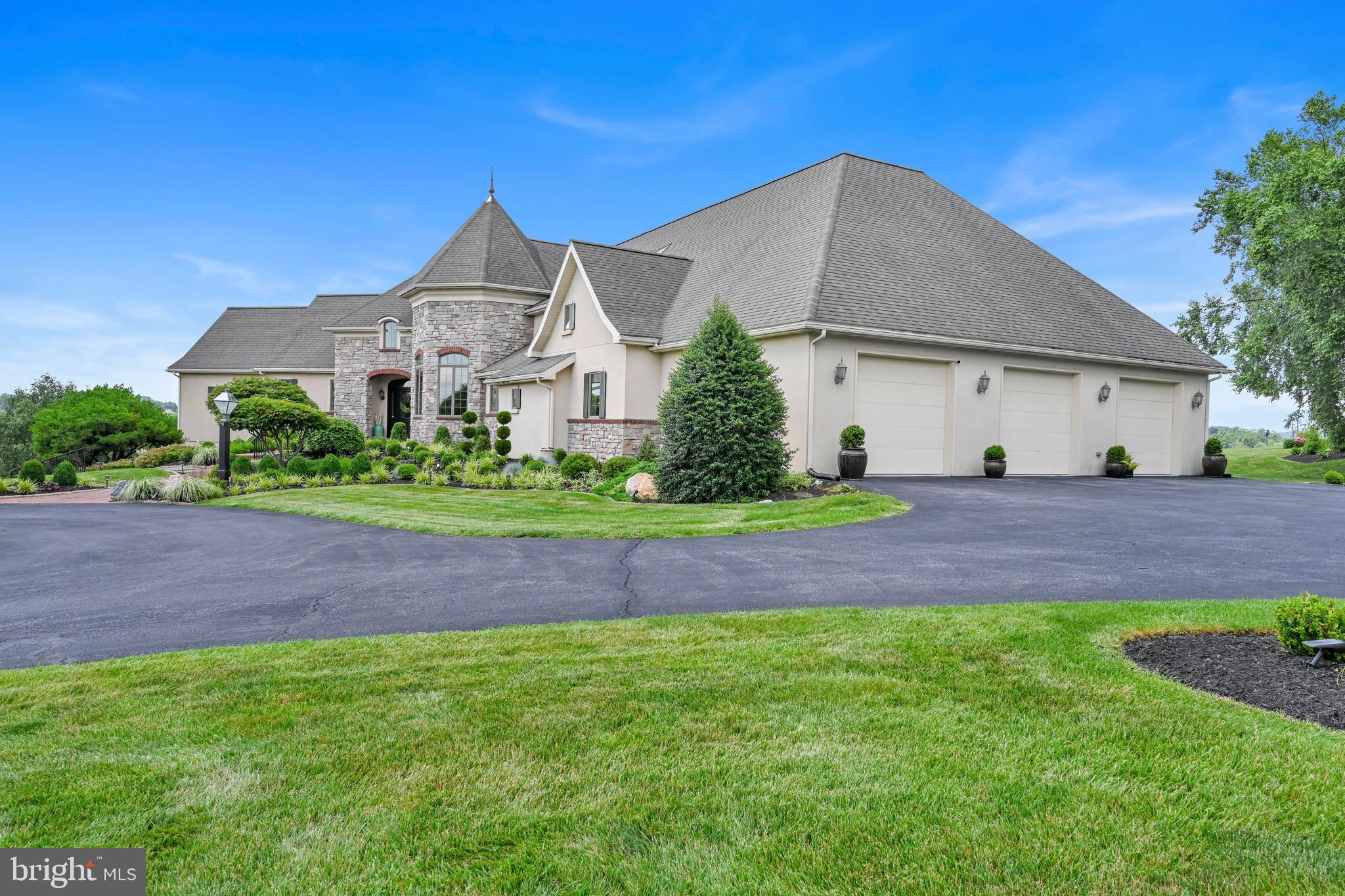 AUTUMN LEAF ESTATES - Residential