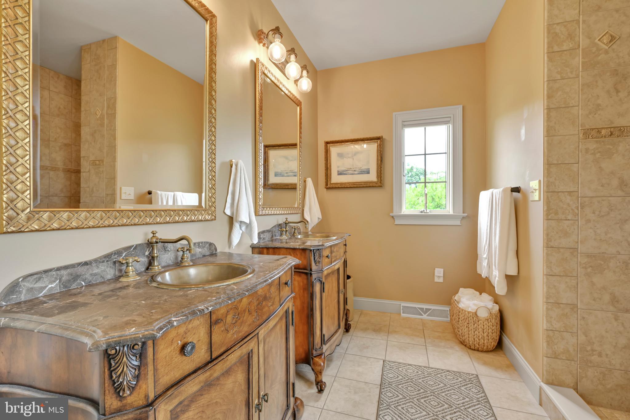 AUTUMN LEAF ESTATES - Residential