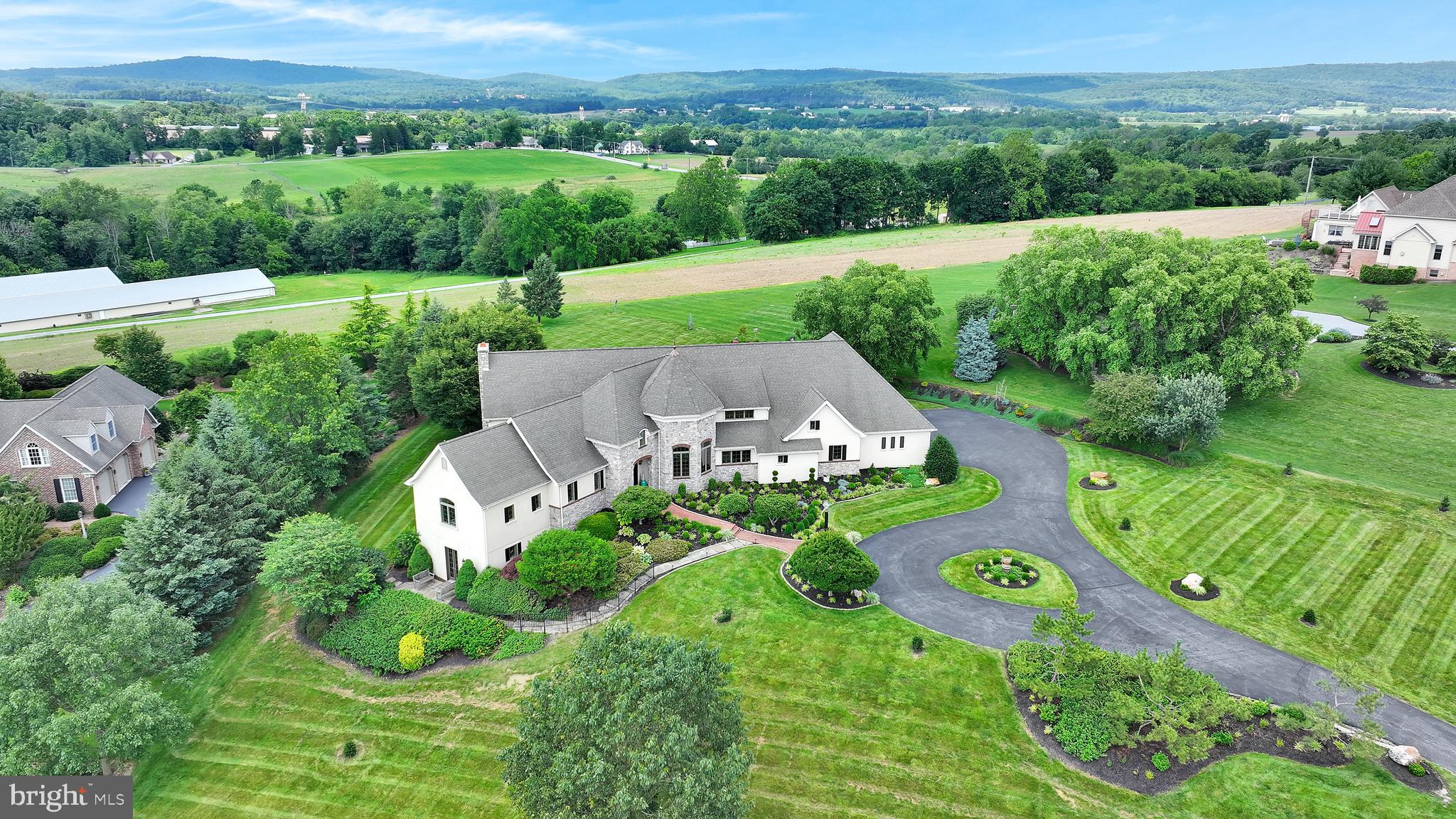 AUTUMN LEAF ESTATES - Residential