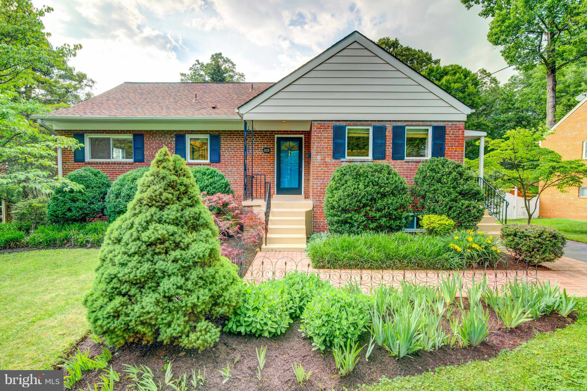 SLEEPY HOLLOW MANOR - Residential