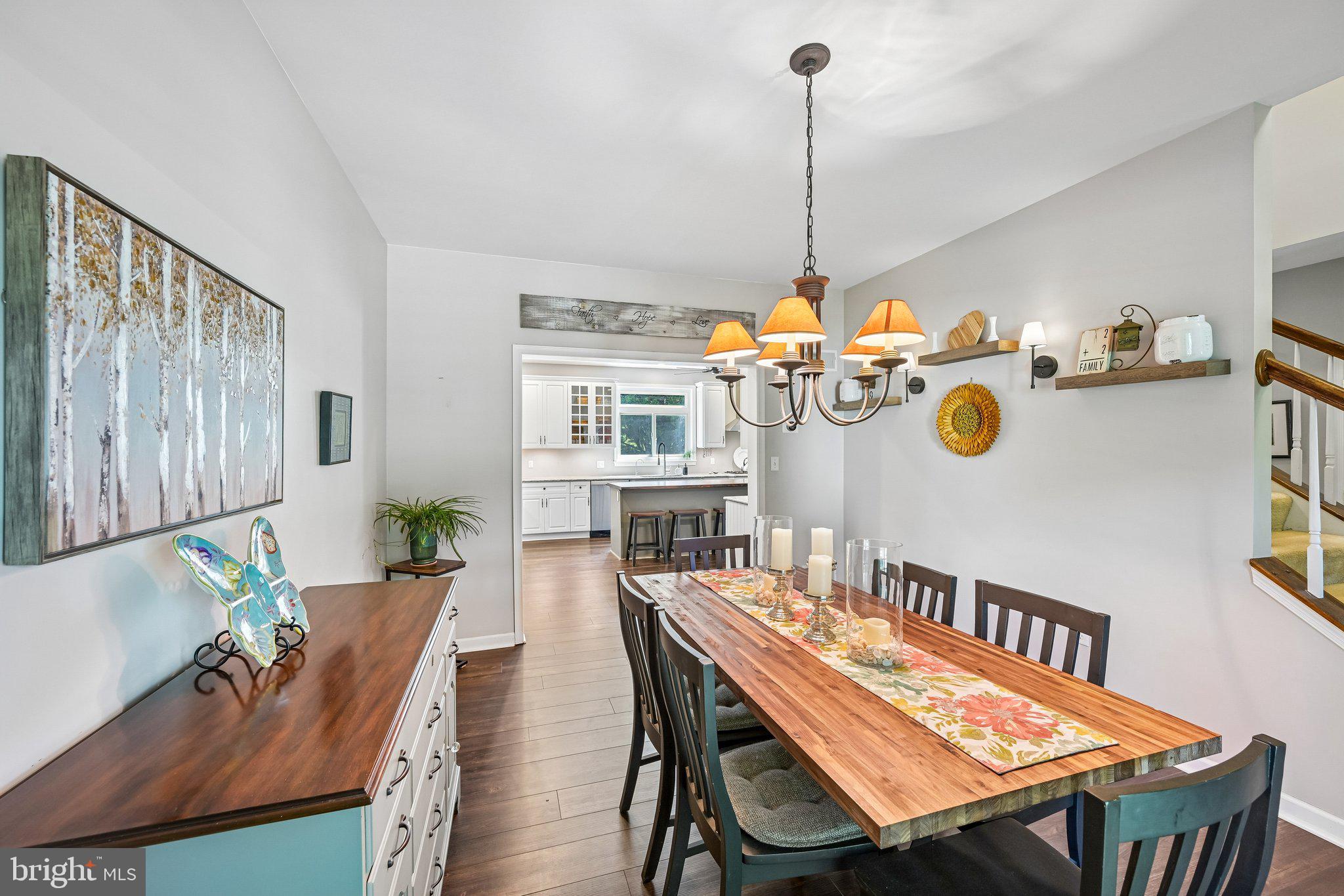 LAMBORN HUNT - Residential