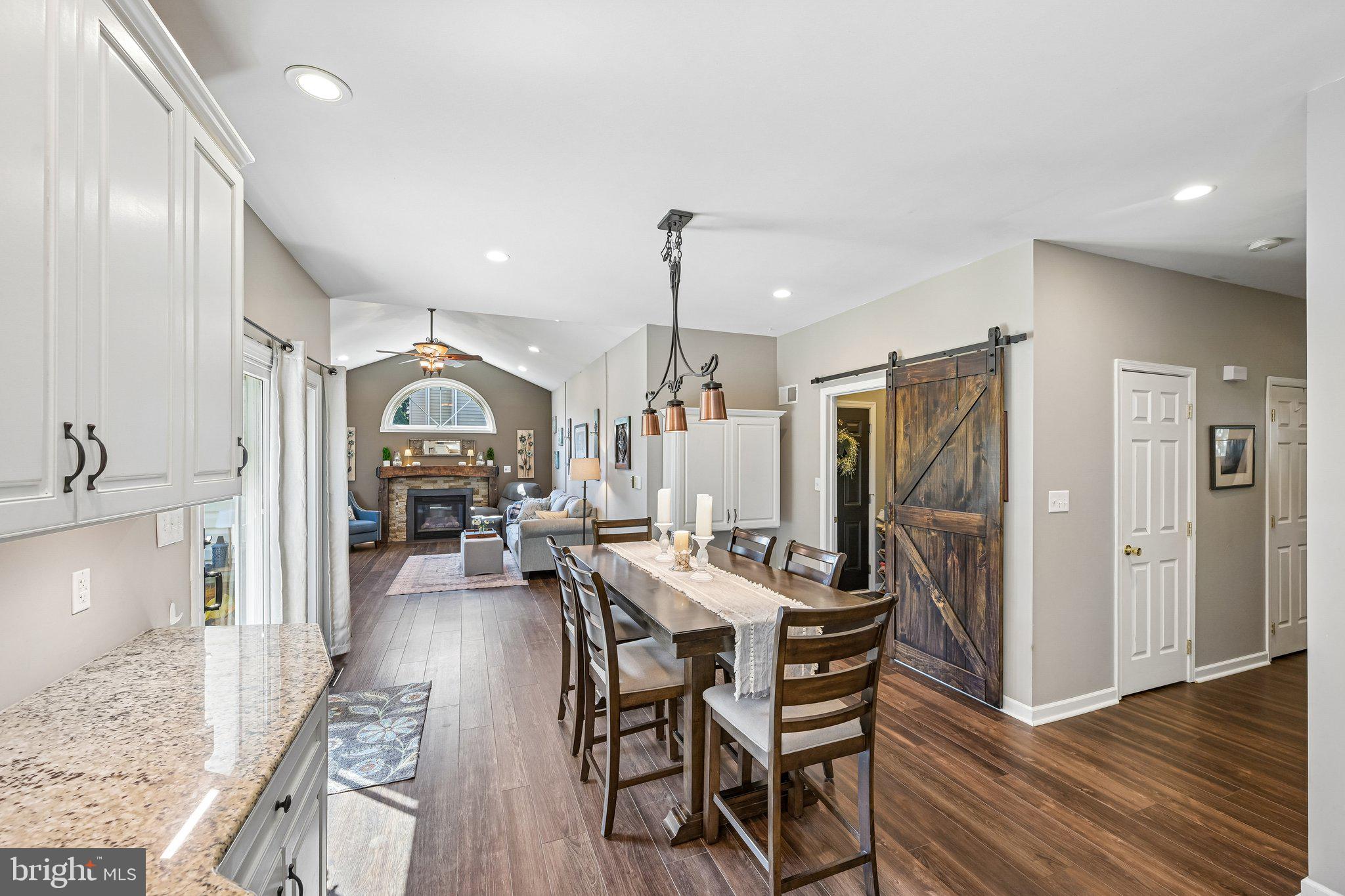 LAMBORN HUNT - Residential