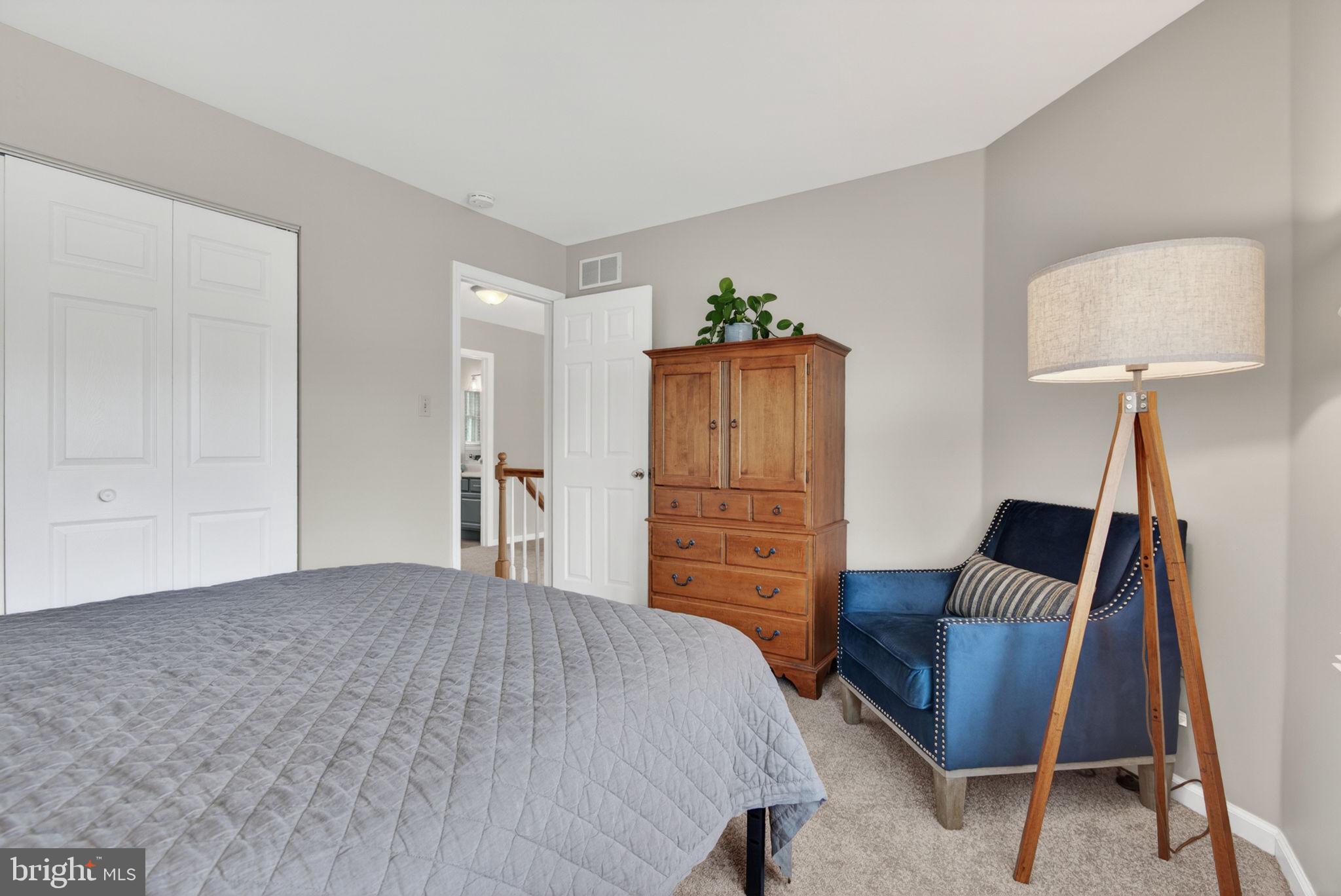 DENVER HEIGHTS - Residential
