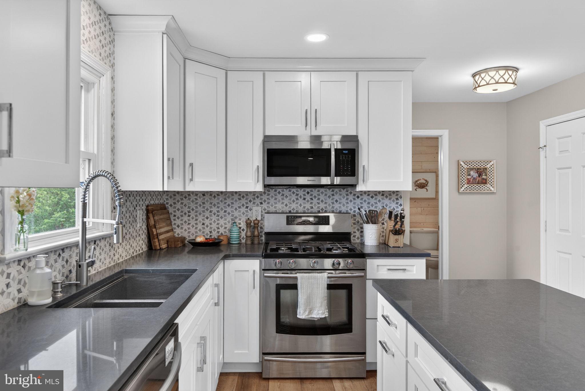 DENVER HEIGHTS - Residential