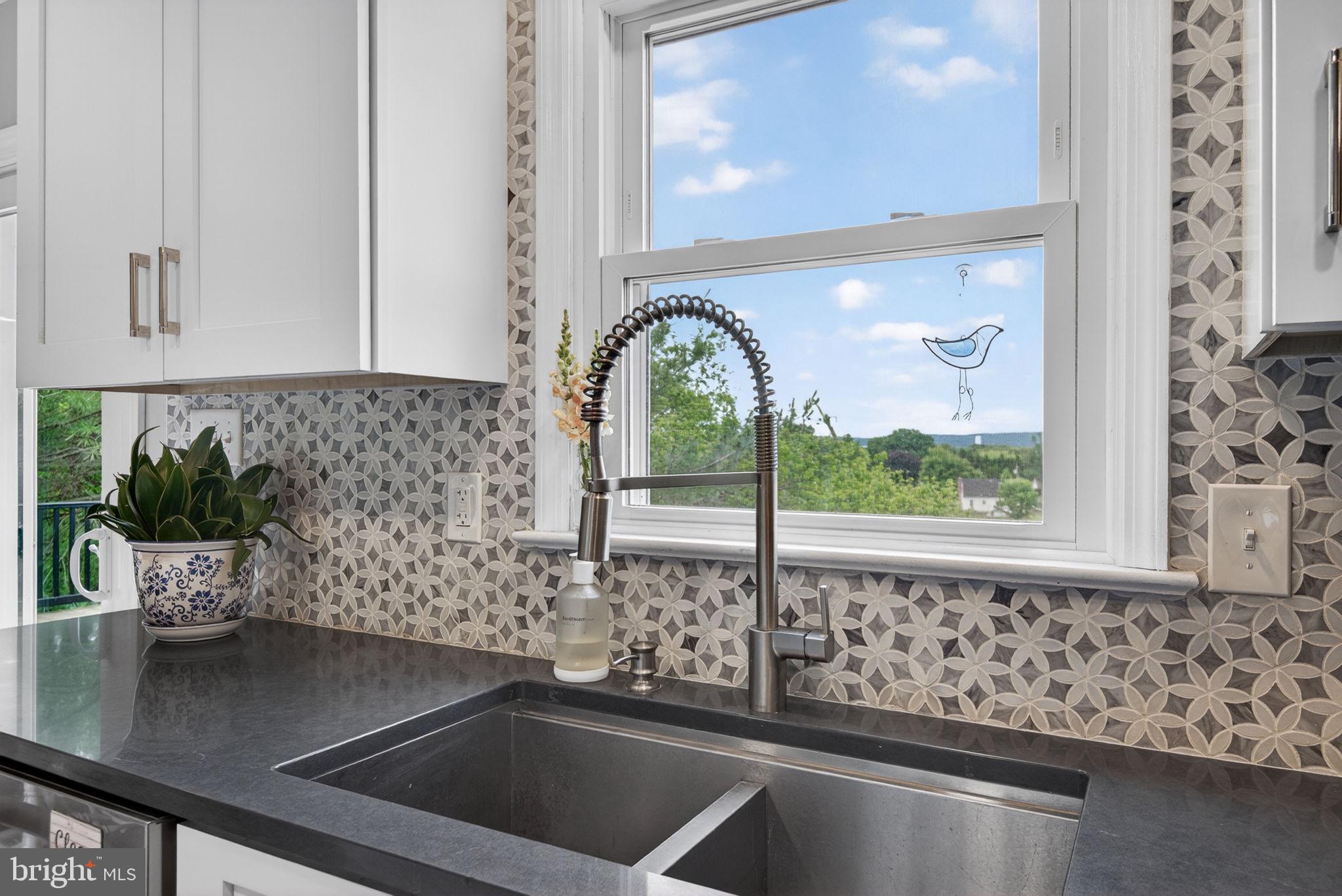DENVER HEIGHTS - Residential