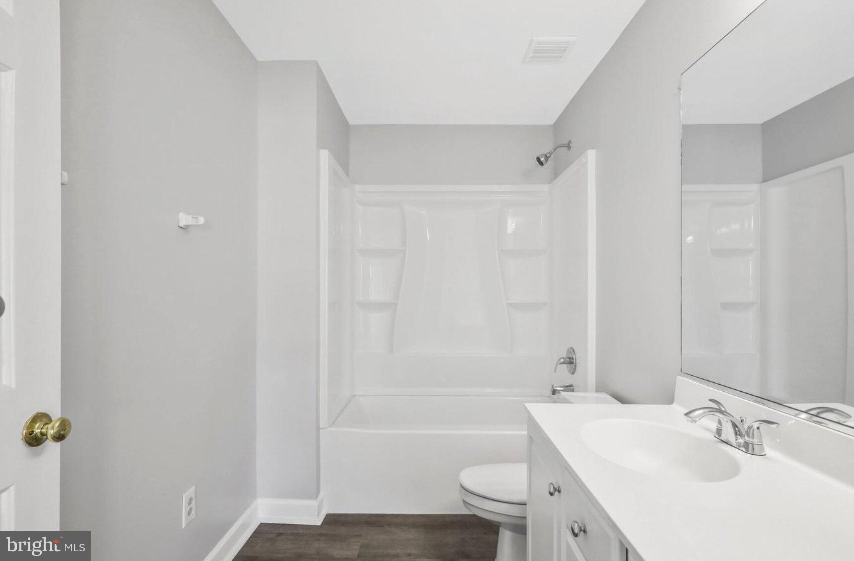 GUNSTON CORNER - Residential
