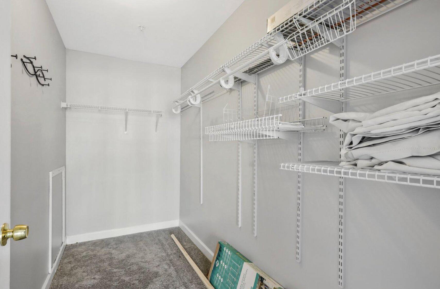 GUNSTON CORNER - Residential