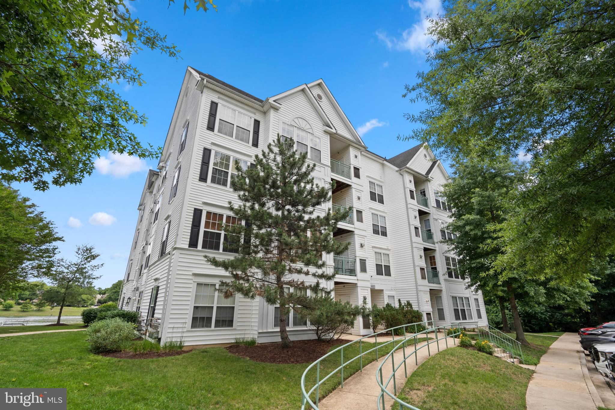 BOWIE TOWERS - Residential