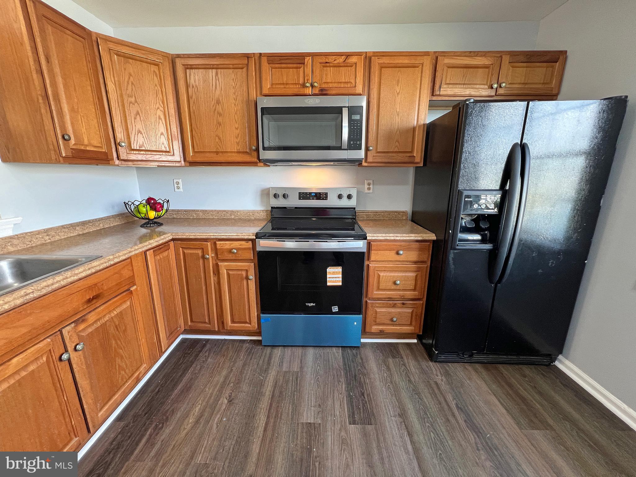 MEADOWS OF WILTON - Residential