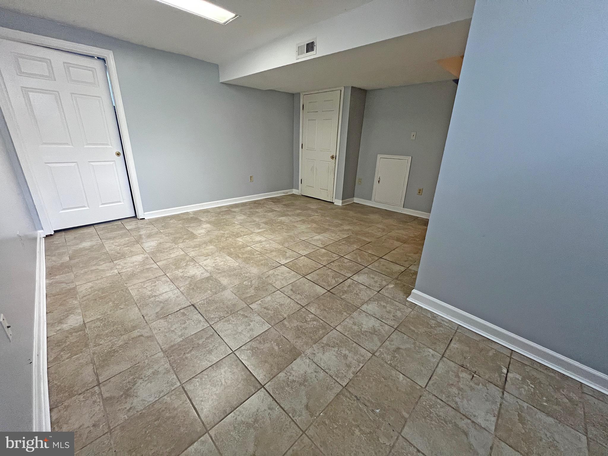 MEADOWS OF WILTON - Residential