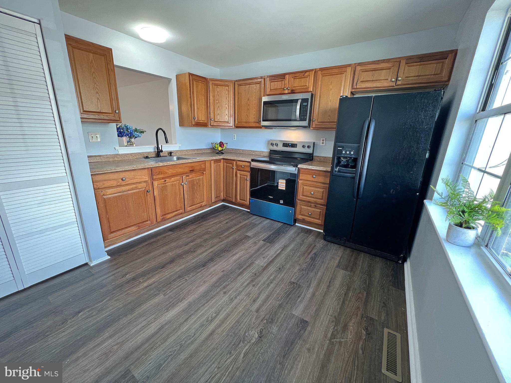 MEADOWS OF WILTON - Residential