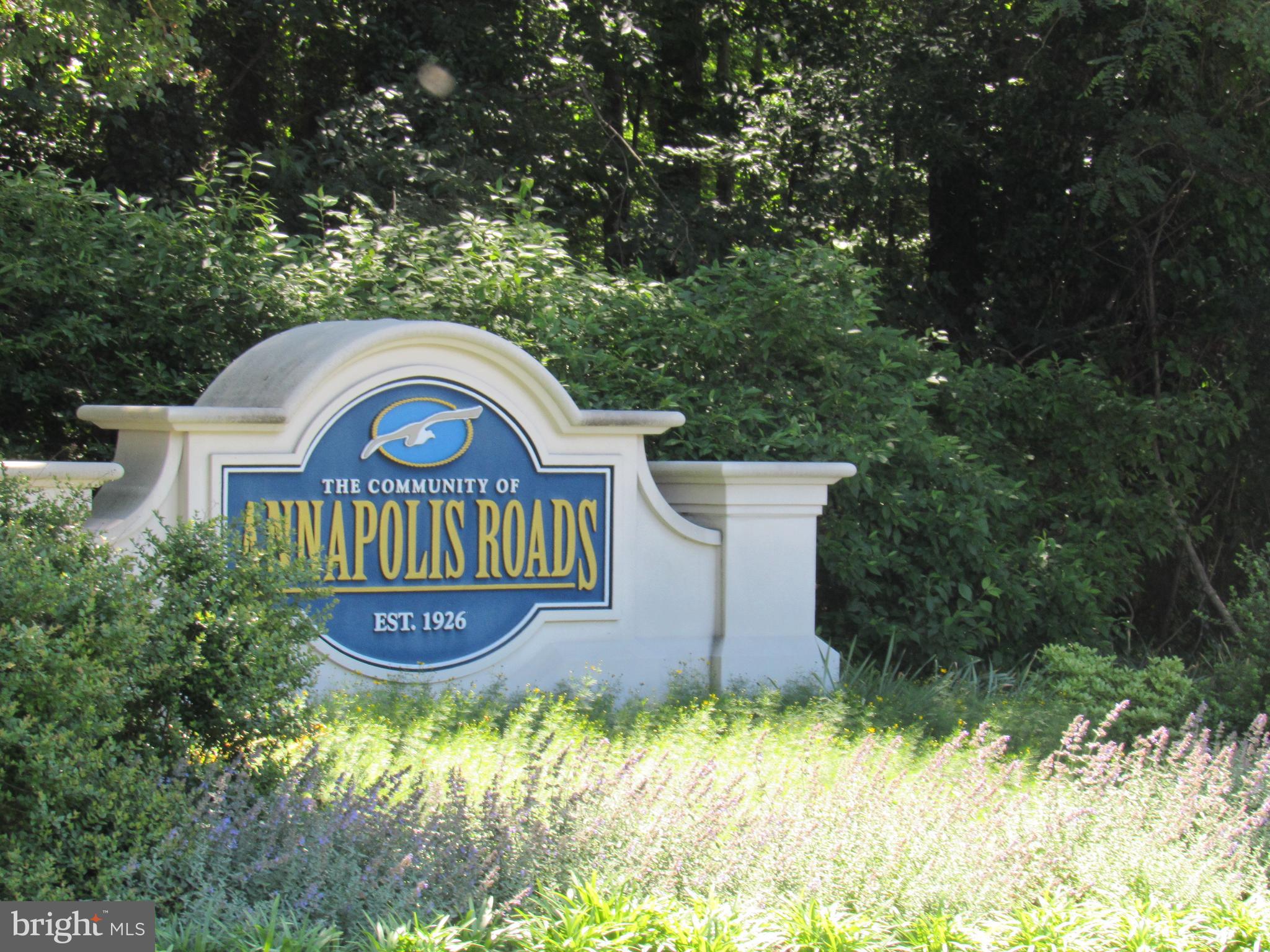 ANNAPOLIS ROADS - Residential