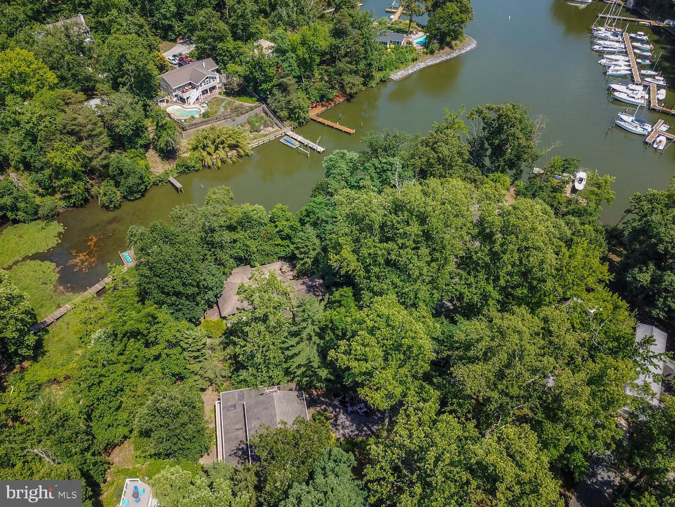 ANNAPOLIS ROADS - Residential