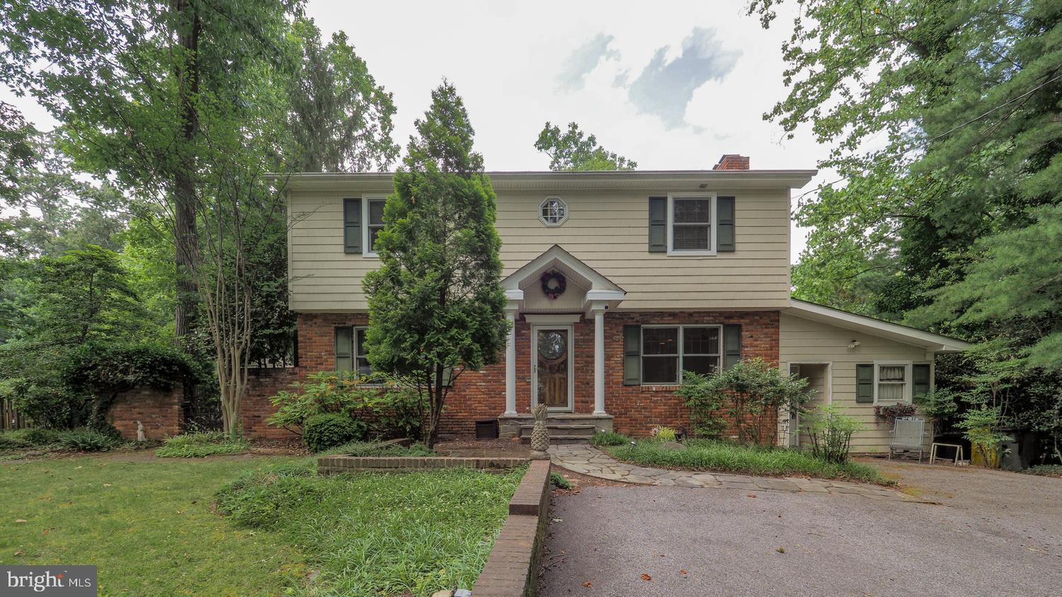 ANNAPOLIS ROADS - Residential