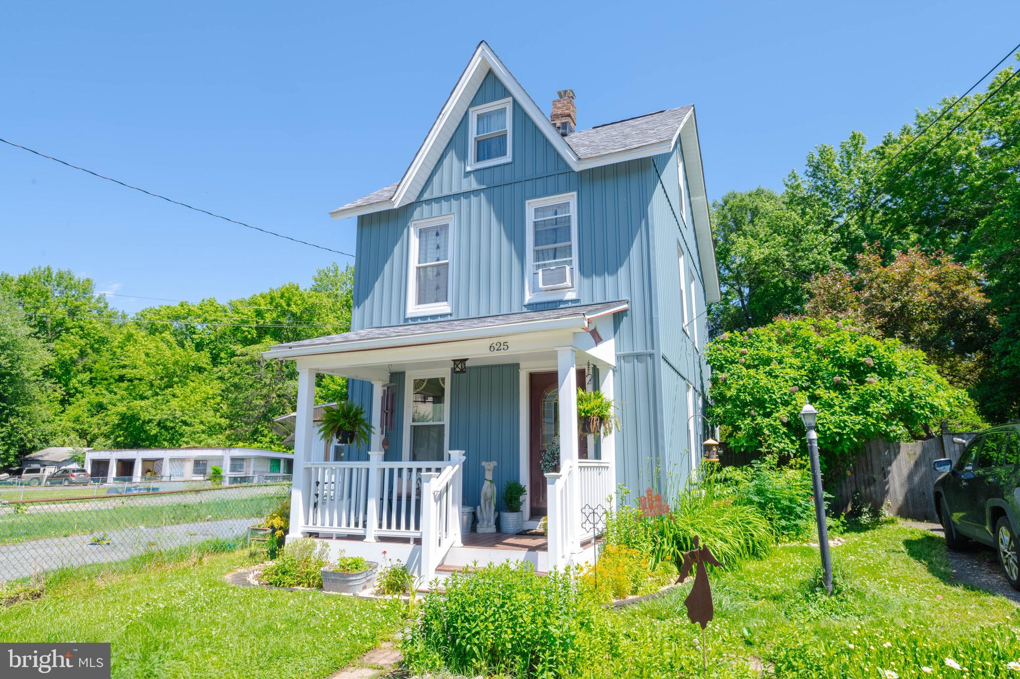 PERRYVILLE - Residential