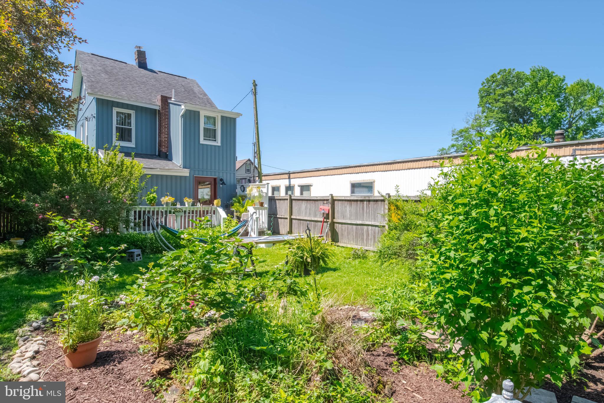 PERRYVILLE - Residential