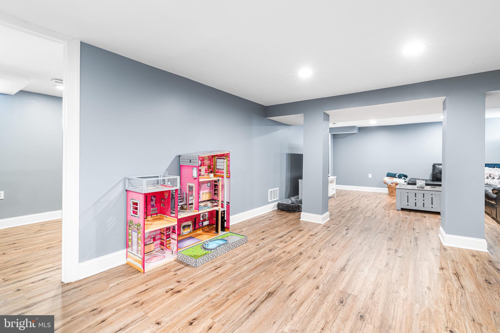 GLENSIDE - Residential