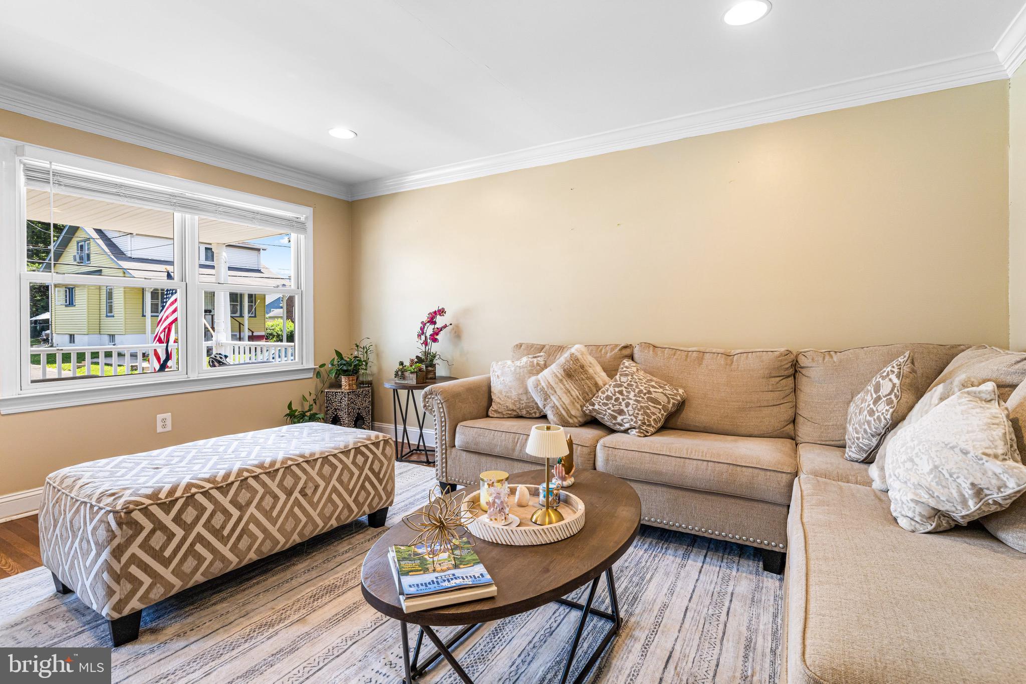 GLENSIDE - Residential