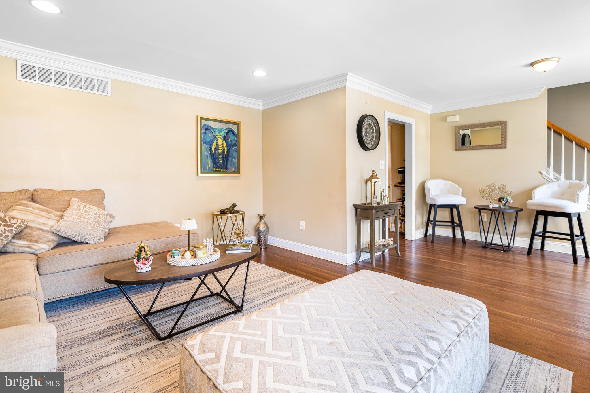 GLENSIDE - Residential