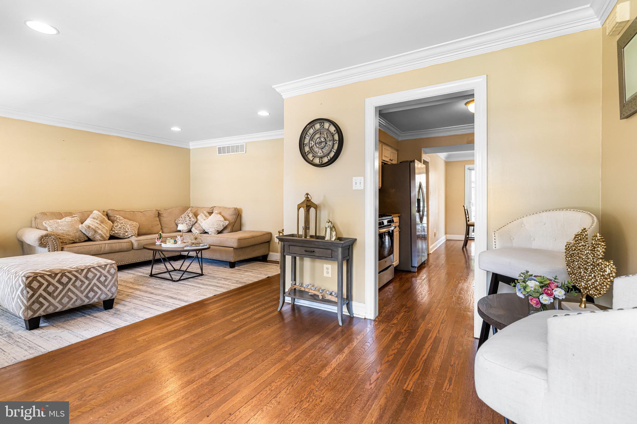 GLENSIDE - Residential