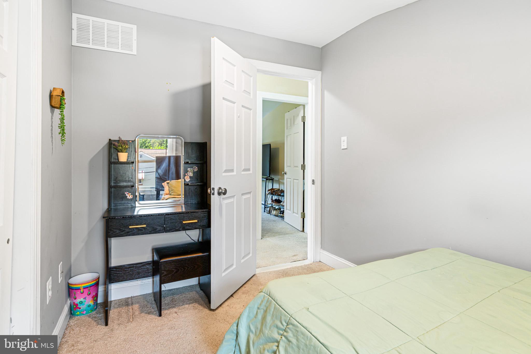 GLENSIDE - Residential
