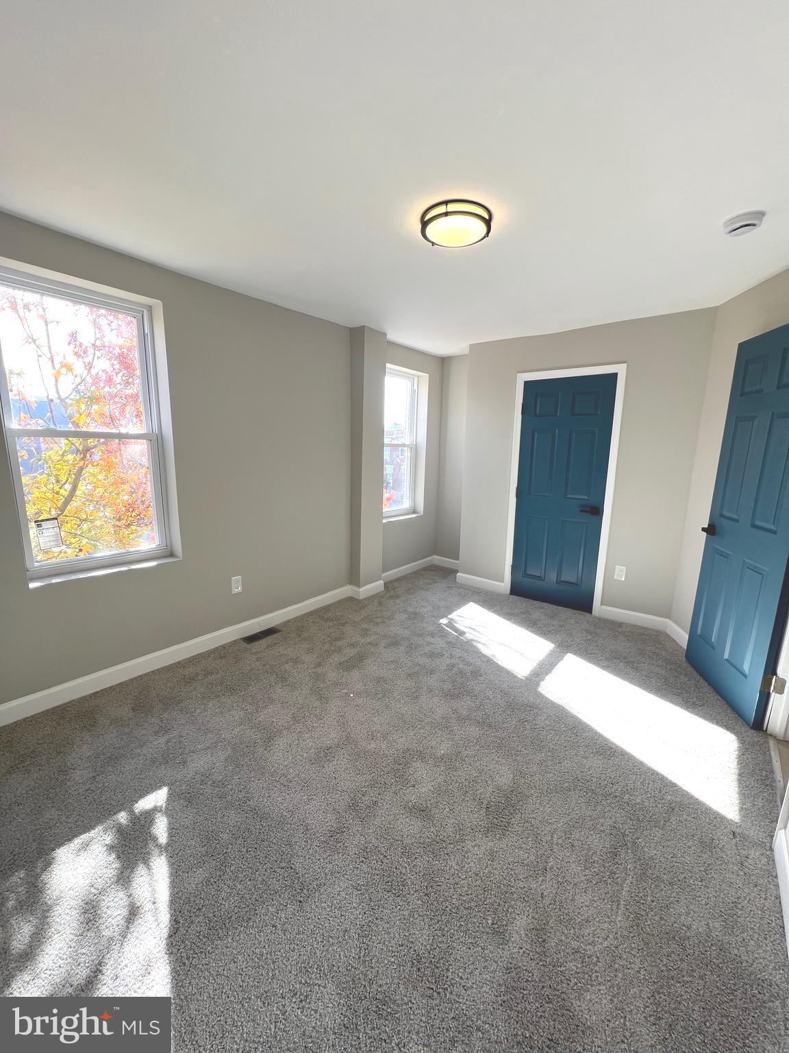 MADISON EASTEND - Residential