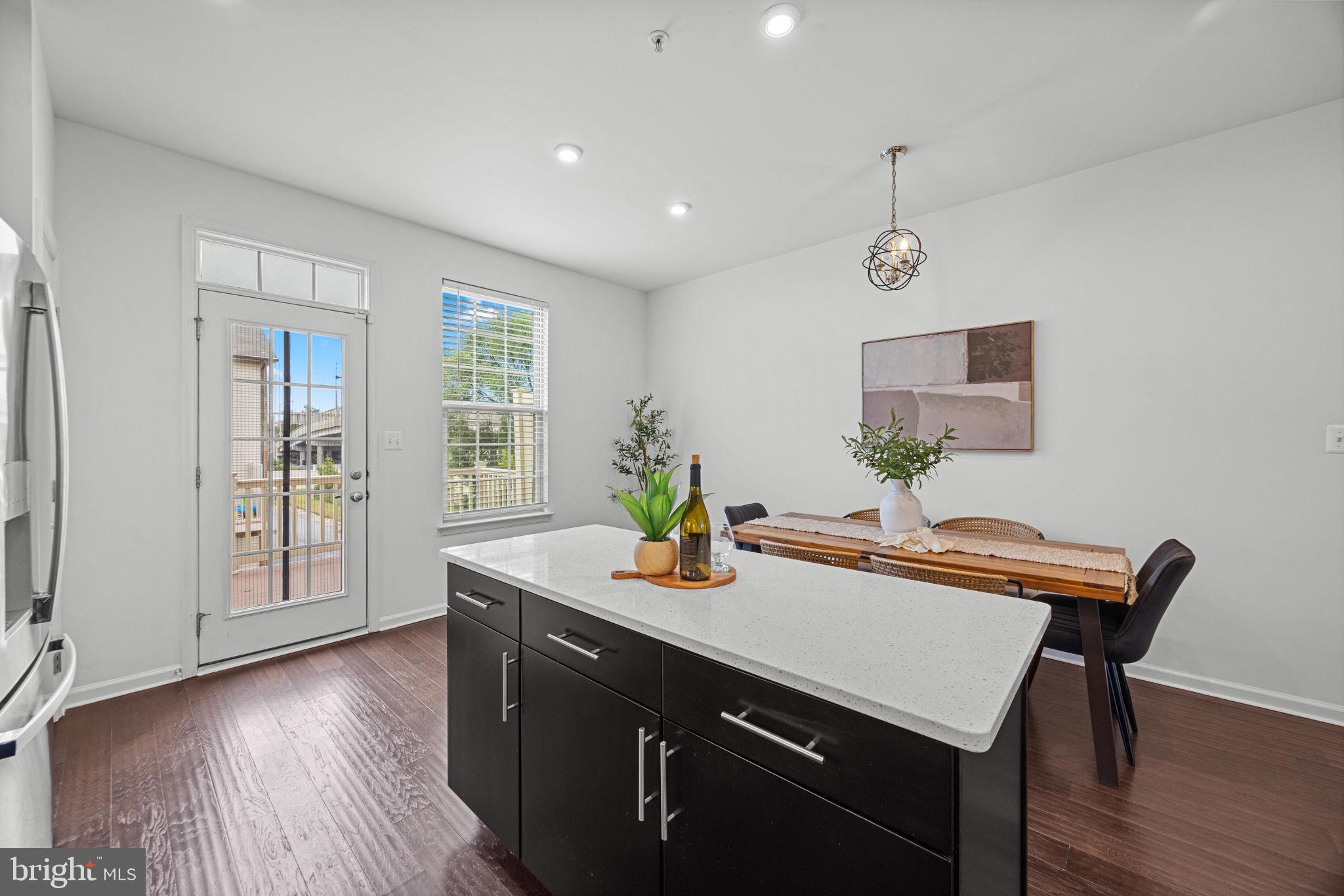 OLDHAM CROSSING - Residential
