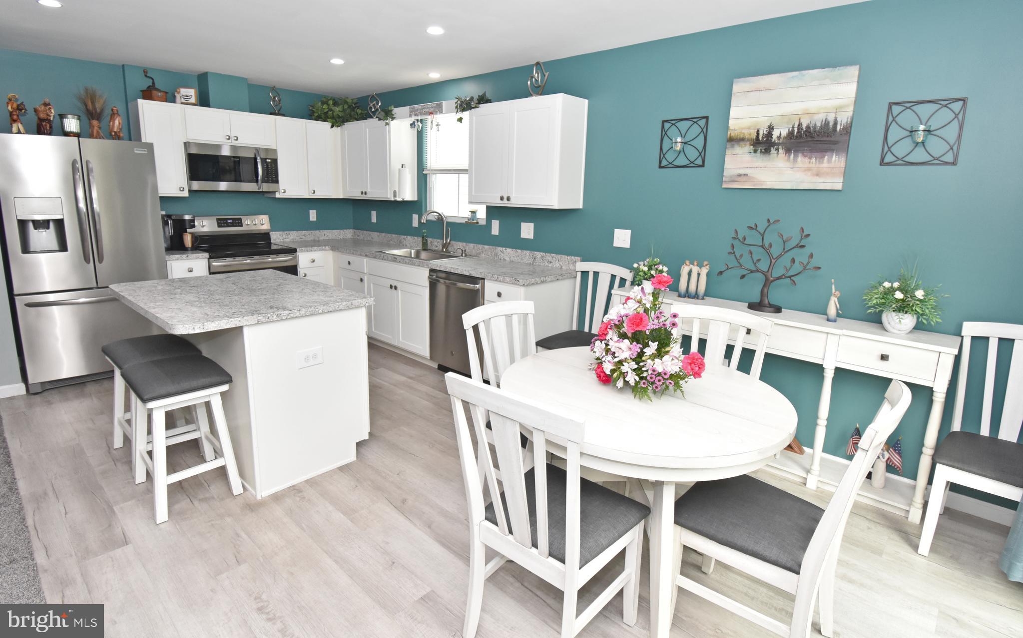 YORKSHIRE ESTATES - Residential