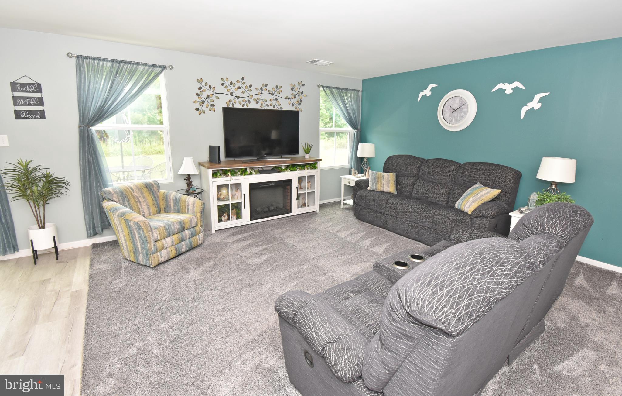 YORKSHIRE ESTATES - Residential