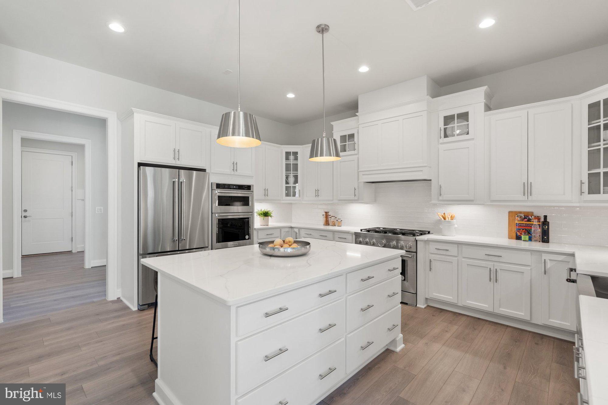 VIENNA WOODS - Residential