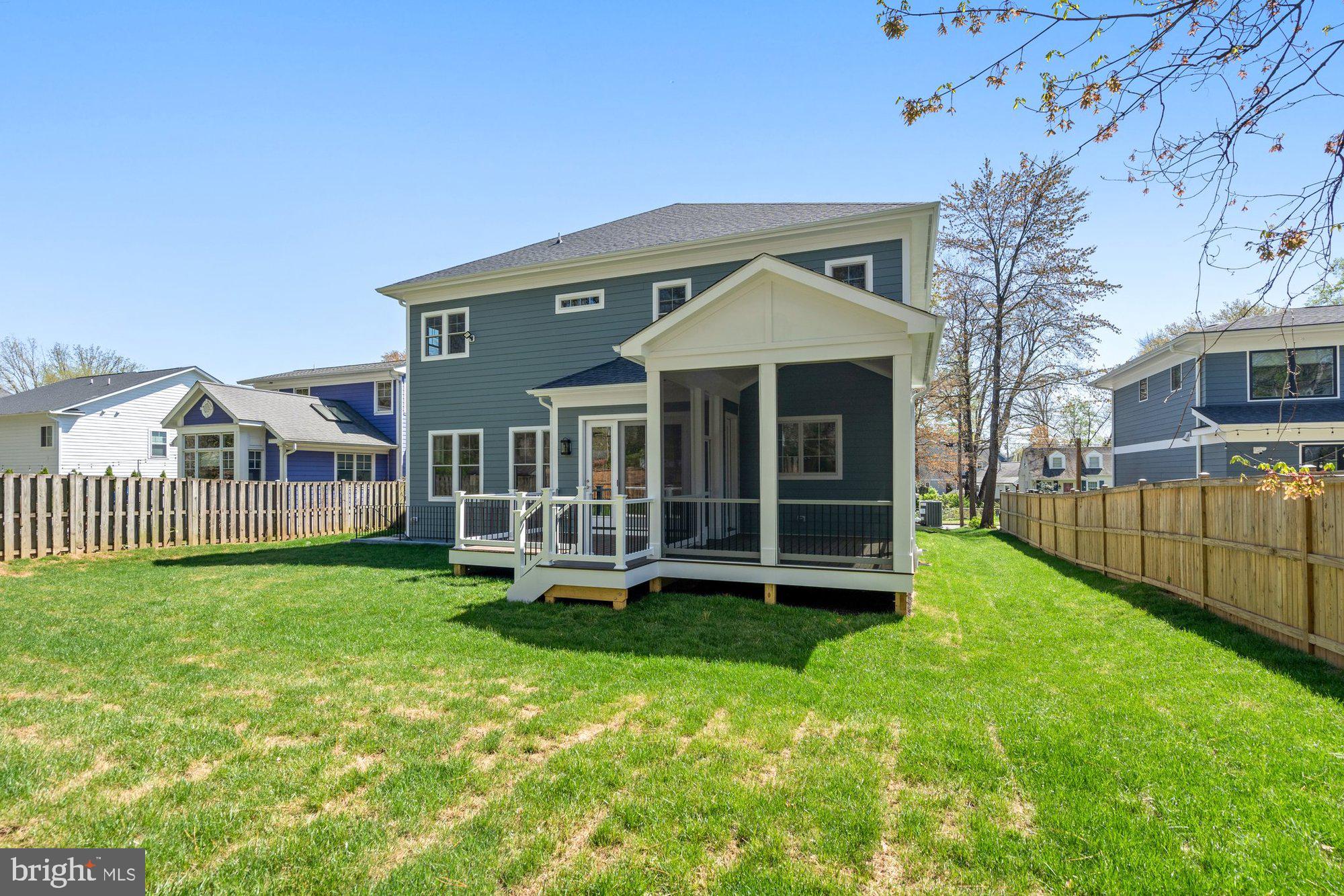 VIENNA WOODS - Residential