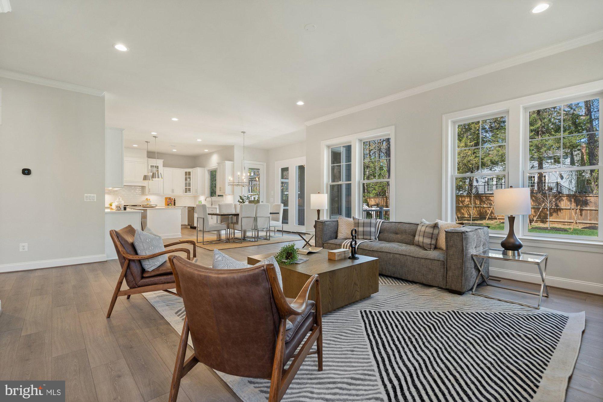 VIENNA WOODS - Residential