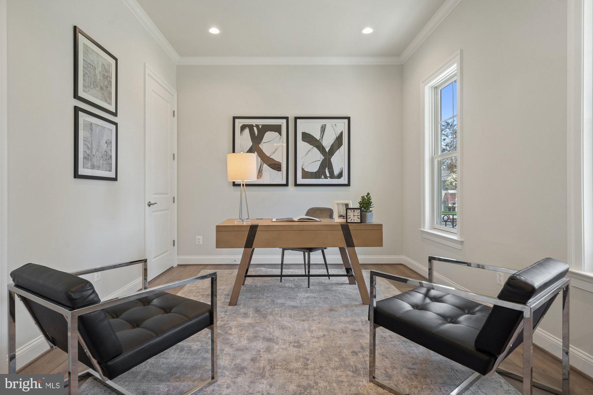 VIENNA WOODS - Residential