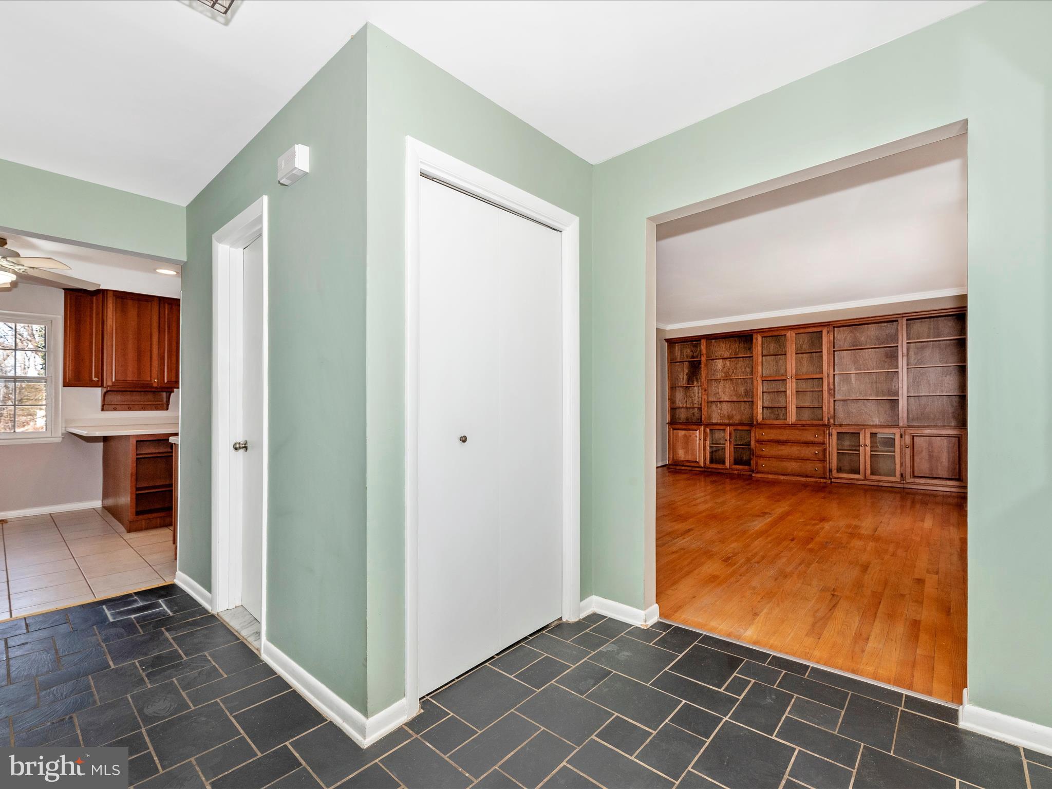 CARROLL SQUARE - Residential