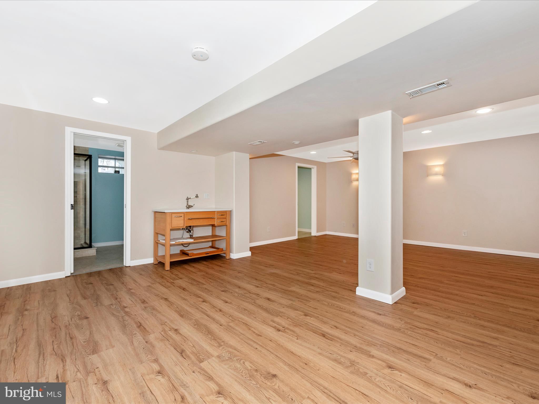 CARROLL SQUARE - Residential